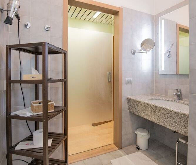 غرفة قياسية, Astoria Gallarate