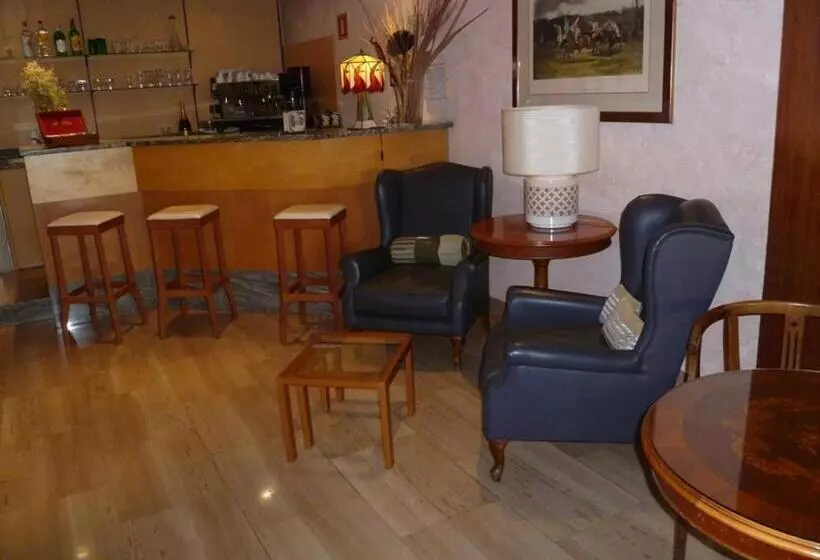 Standard Kolmen Hengen Huone, Astoria Gallarate