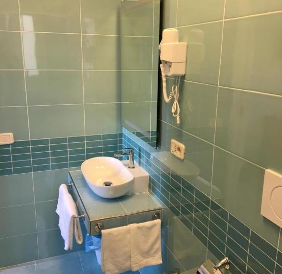 غرفة قياسية إطلالة جانبية علي البحر, Bahamas