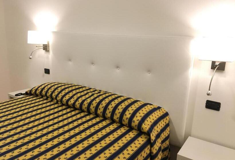 غرفة قياسية إطلالة جانبية علي البحر, Bahamas