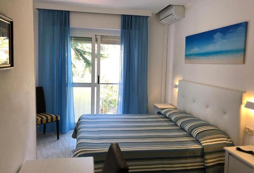 غرفة قياسية إطلالة جانبية علي البحر, Bahamas