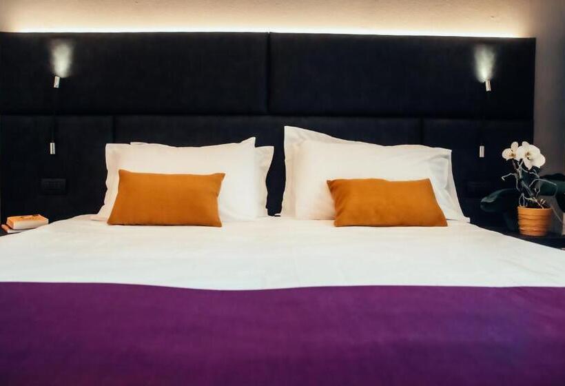 Номер Стандарт с Балконом, Benaco