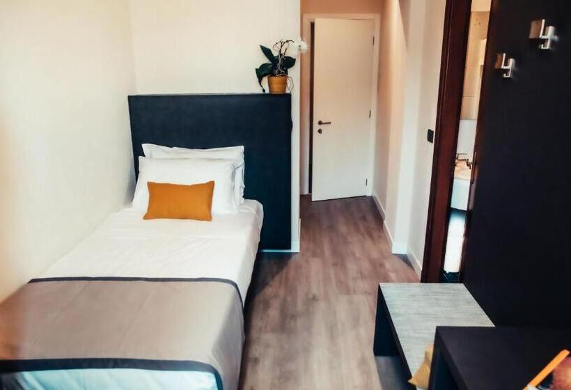 Номер Economy Индивидуальный, Benaco