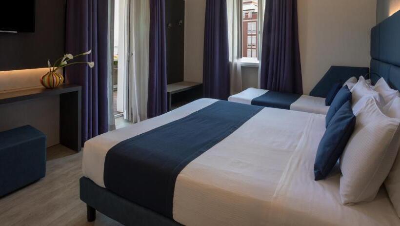 Comfort room with balcony, Benaco