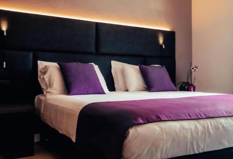 Номер Стандарт с Балконом, Benaco