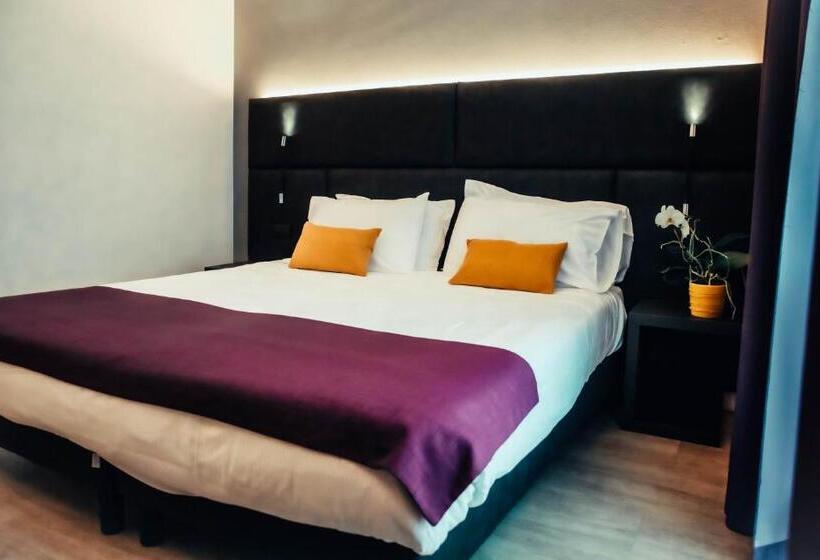 Номер Стандарт с Балконом, Benaco