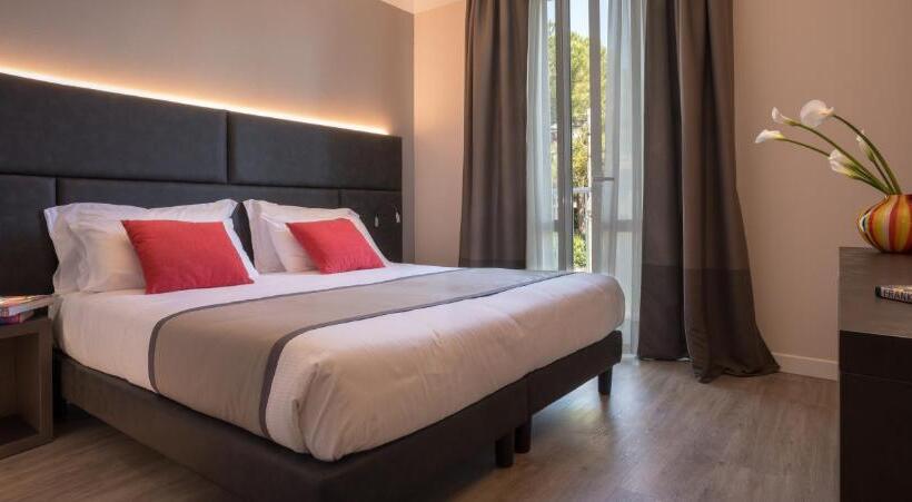 Номер Стандарт с Балконом, Benaco