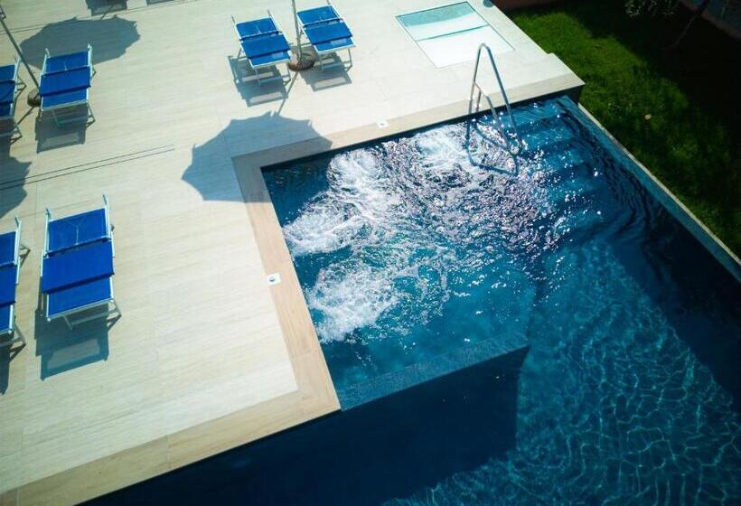 Номер Deluxe, Bogliaco