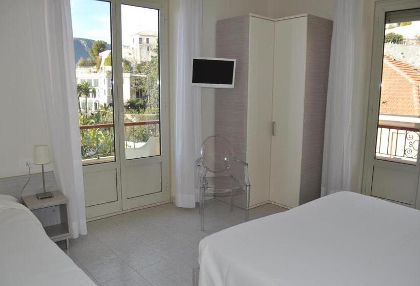 サイドオーシャンビューバルコニー付スタンダードルーム, Boncardo