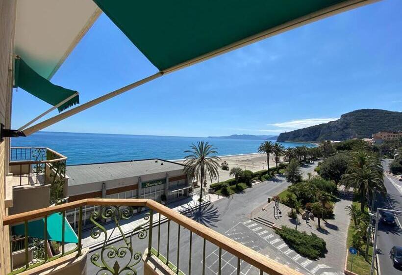 サイドオーシャンビューのトリプルルームスタンダード, Boncardo