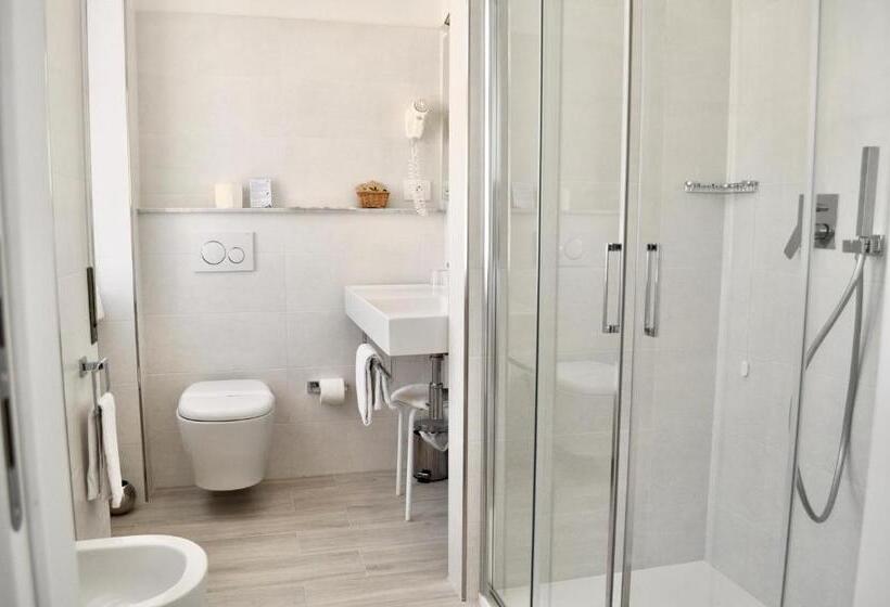 エコノミールーム, Boncardo