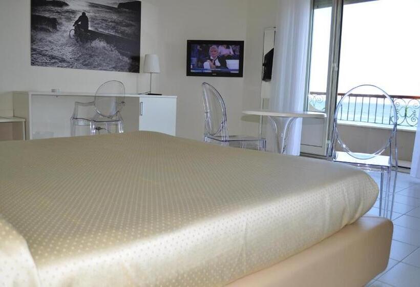 オーシャンビューデラックスルーム, Boncardo