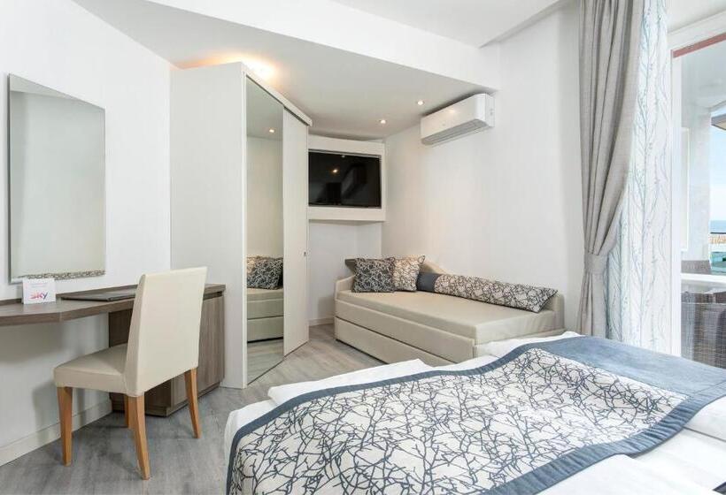 高级大房间, Cavalieri Palace