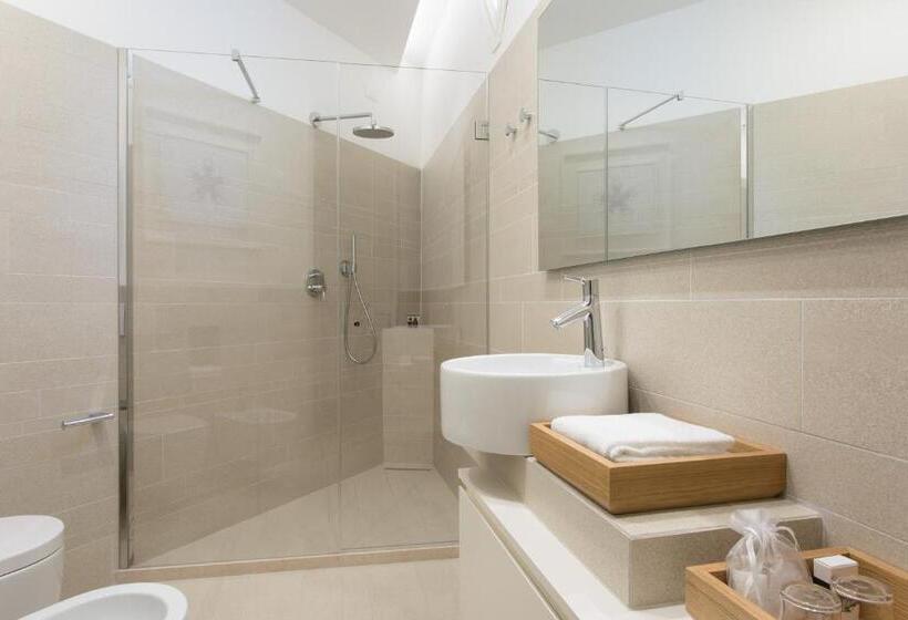 带阳台套房, Cavalieri Palace