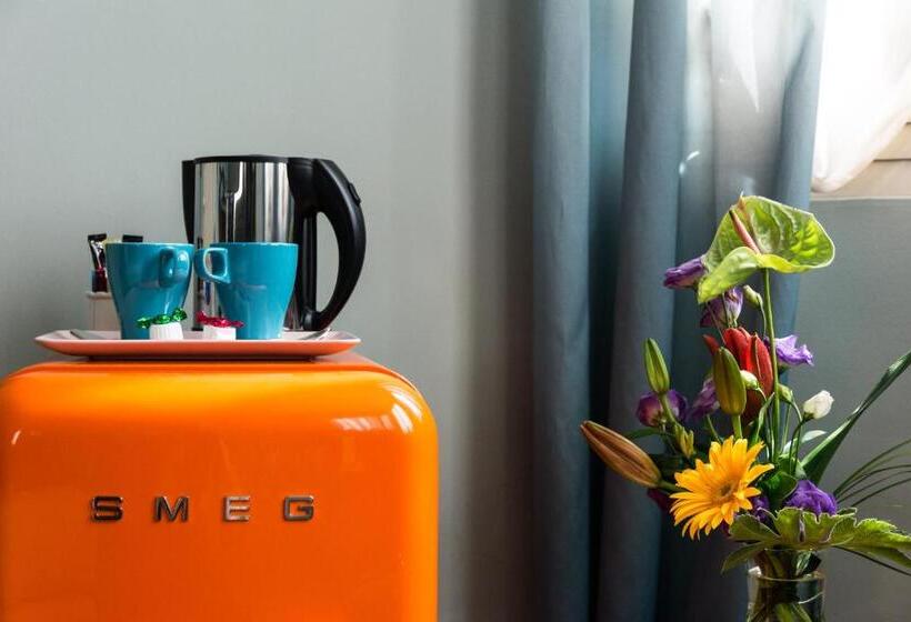 غرفة تنفيذية, Continental Genova