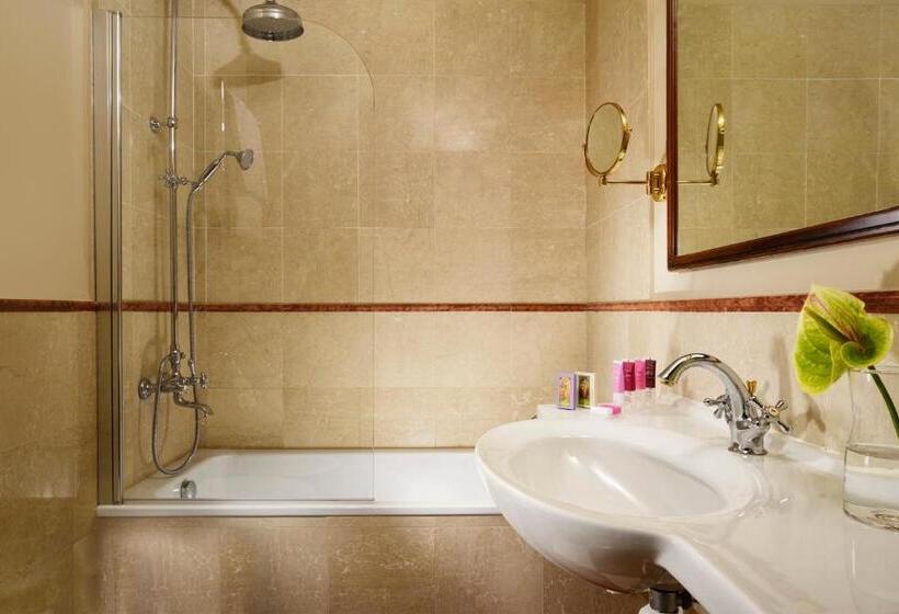 غرفة تنفيذية, Continental Genova