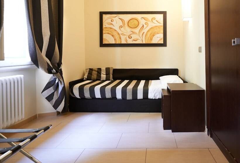 اتاق استاندارد سه نفره, Cosimo De Medici