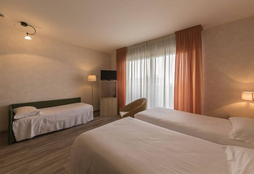 스탠다드 트리플 룸, Donatello Imola