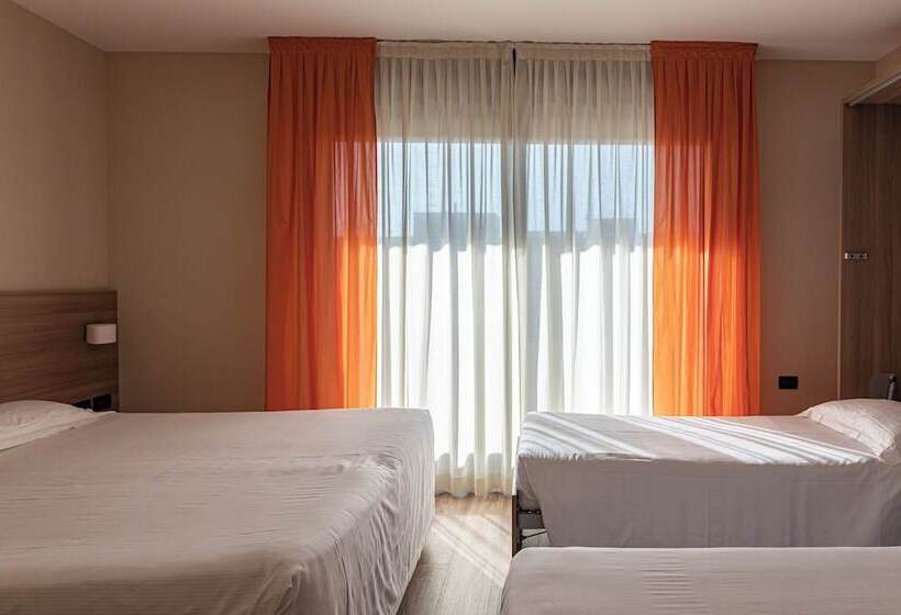 4인용 스탠다드 룸, Donatello Imola