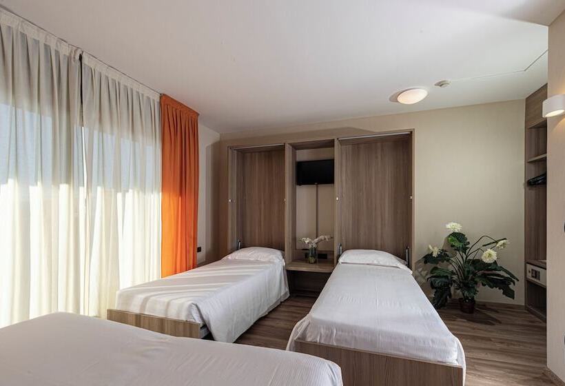 4인용 스탠다드 룸, Donatello Imola