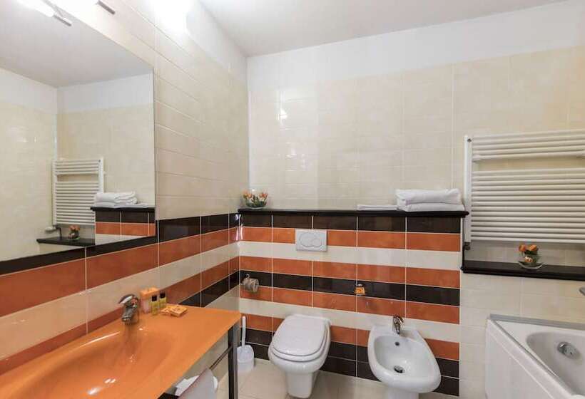 주니어 스위트, Donatello Imola