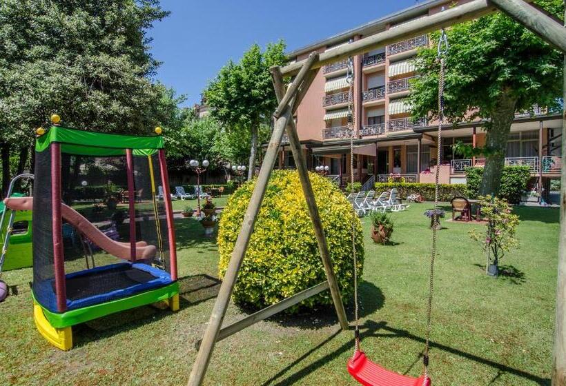 高级大房间, Gabrini