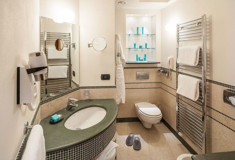 带海景的行政房, Grand Hotel Diana Majestic