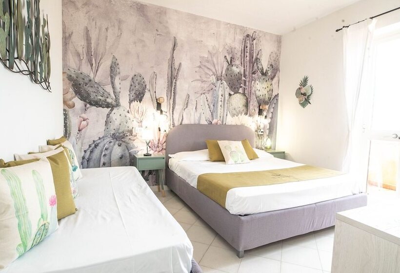 带海景的高档三人间, Il Perseo