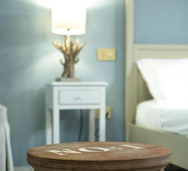 带海景的高档三人间, Il Perseo