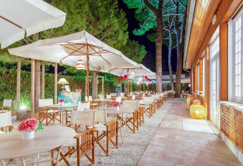 기본룸, La Pineta Al Mare