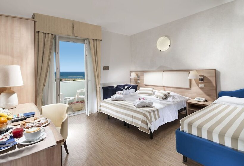 Triple Room Sea View, Losanna