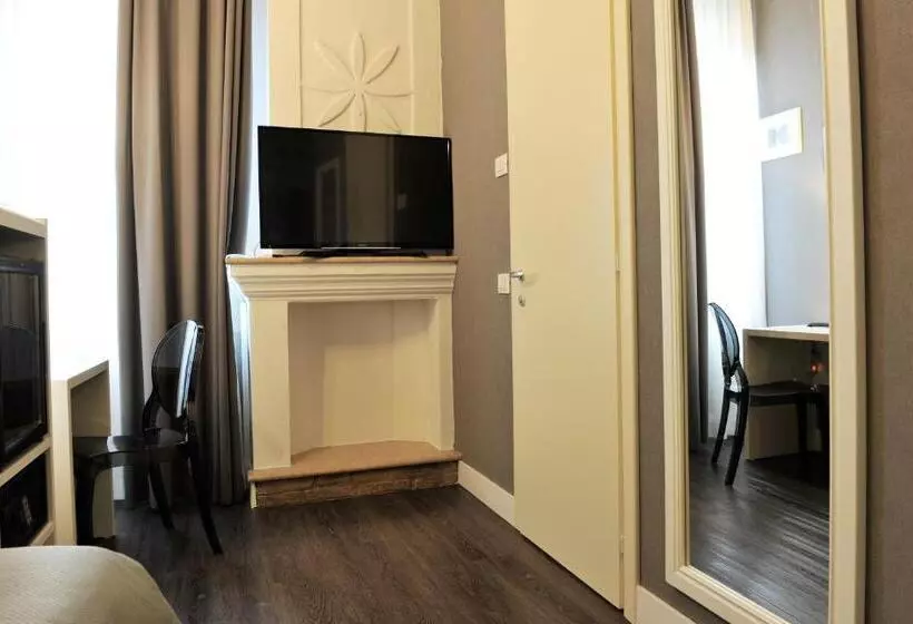 اتاق استاندارد یک نفره, Maxxim Hotel & Loft