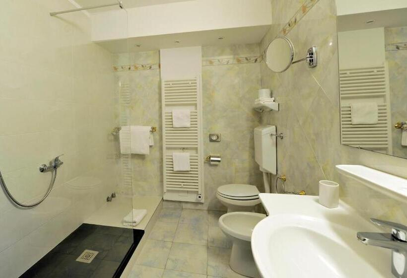 חדר סטנדרט פנימי, Maxxim Hotel & Loft