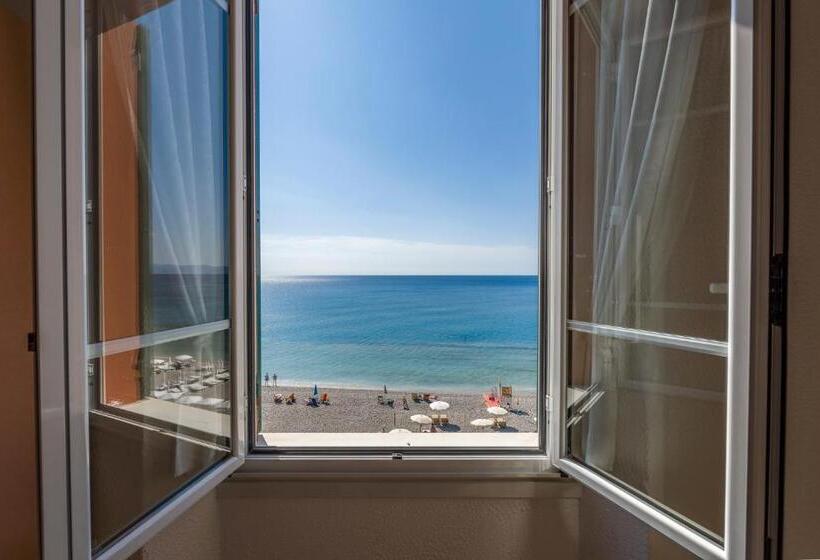 اتاق استاندارد با چشمانداز دریا, Miramare Di Varigotti