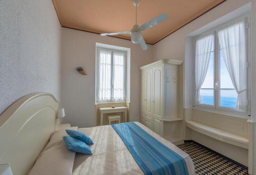 اتاق استاندارد با چشمانداز دریا, Miramare Di Varigotti