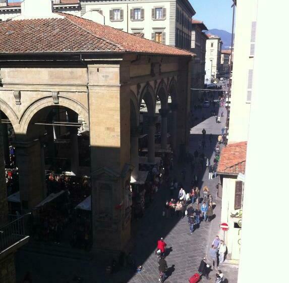 اتاق استاندارد, Por Santa Maria