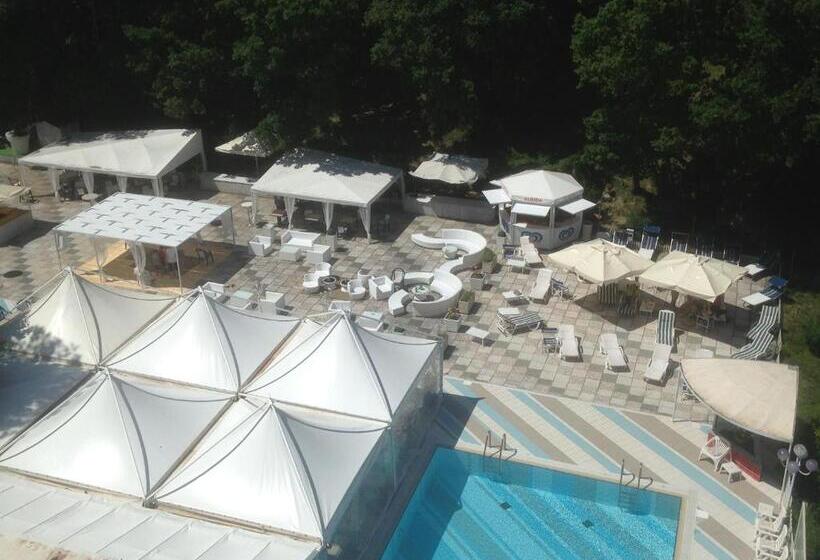 스탠다드 트리플 발코니 룸, Posta