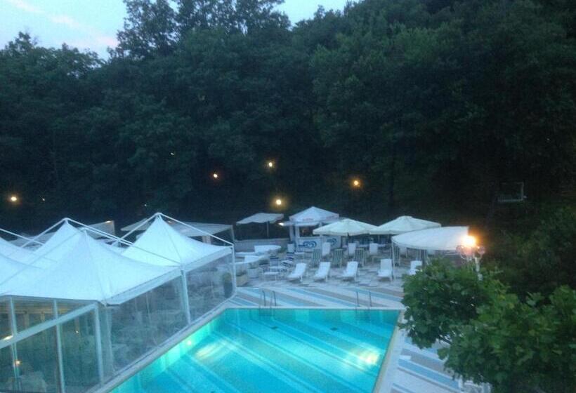 4인용 스탠다드 룸, Posta