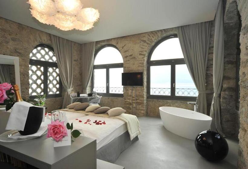 جناح ملكى, Relais Villa Porta