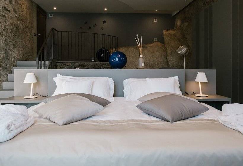 جناح ملكى, Relais Villa Porta