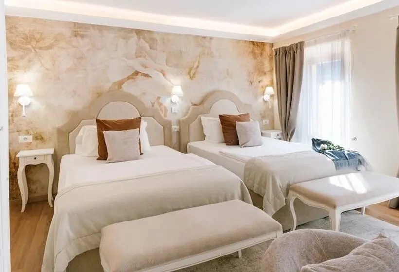 レイクビューデラックスルーム, Relais Villa Porta