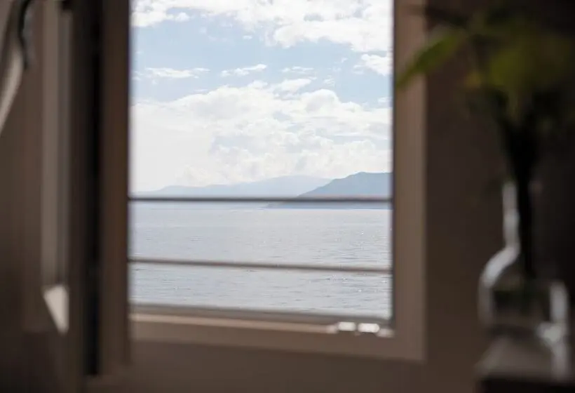 湖の見えるジュニアスイート, Relais Villa Porta