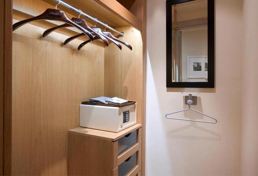 اتاق کلاسیک, Rocco Forte Hotel Savoy