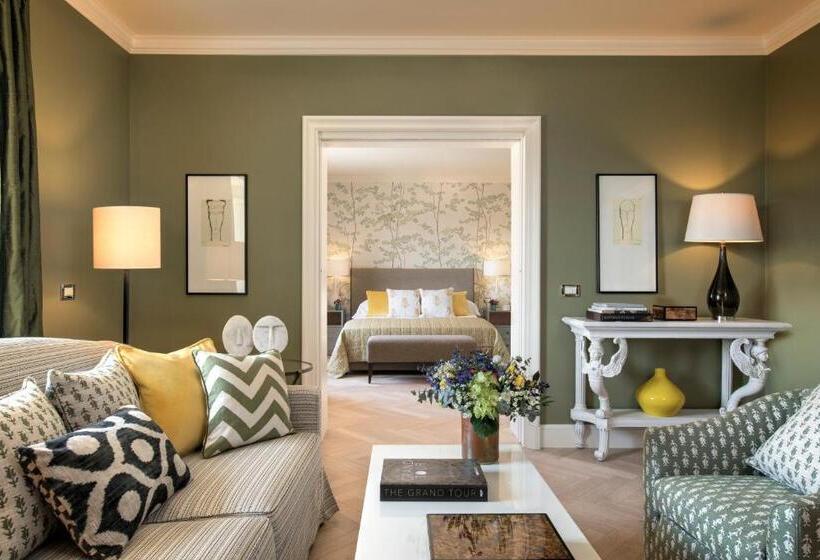 سوییت جونیور لوکس, Rocco Forte Hotel Savoy