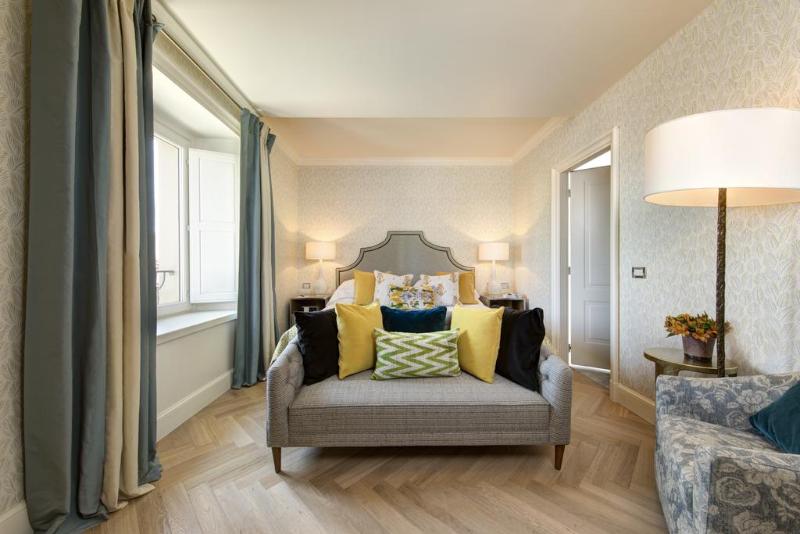 سوییت جونیور, Rocco Forte Hotel Savoy