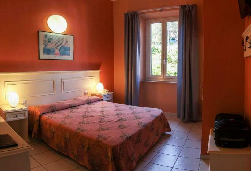 标准间, Villa Ombrosa