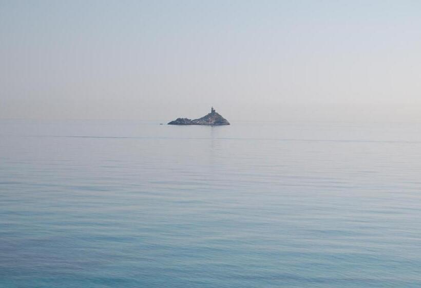 Четырехместный Номер Стандарт Вид на Море, Villa Ombrosa