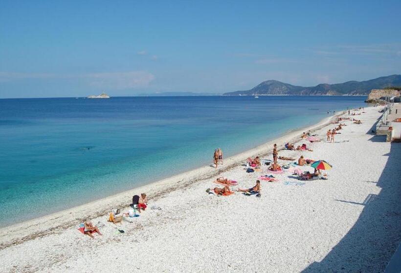 Triple Room Sea View, Villa Ombrosa