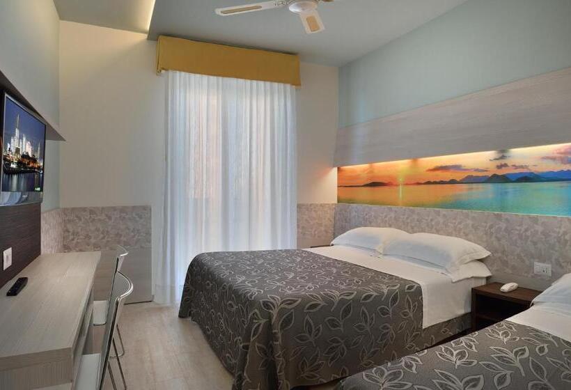 Habitación Triple Deluxe, Clipper