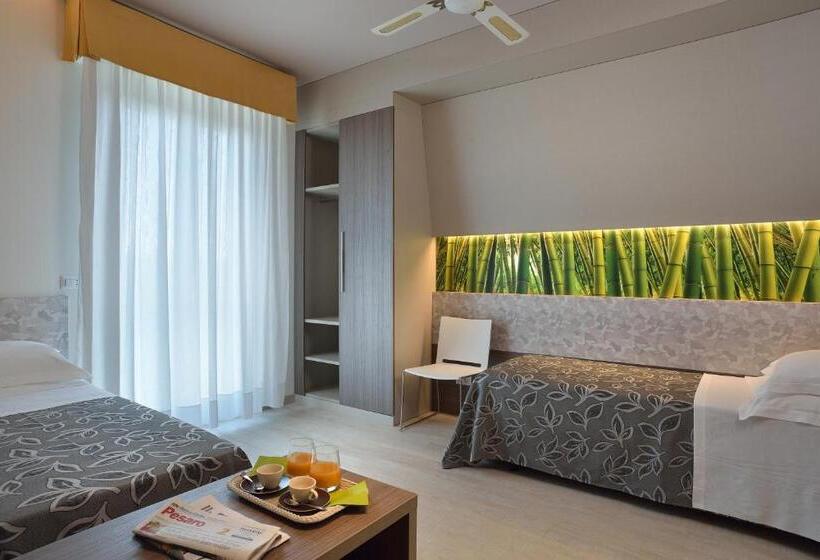 컴포트 룸, Clipper